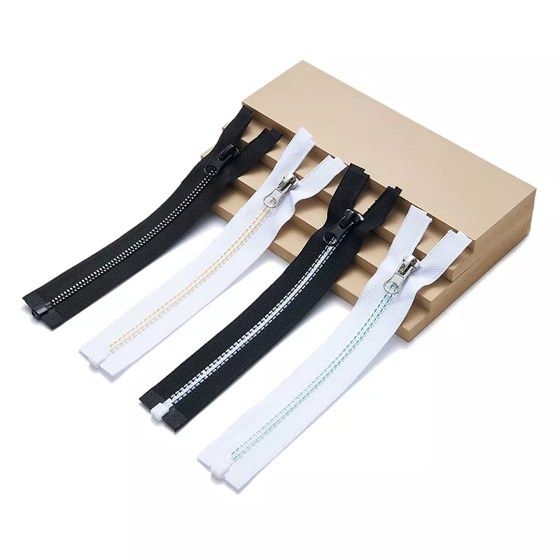 Miljövänlig dragkedja i återvunnen plast