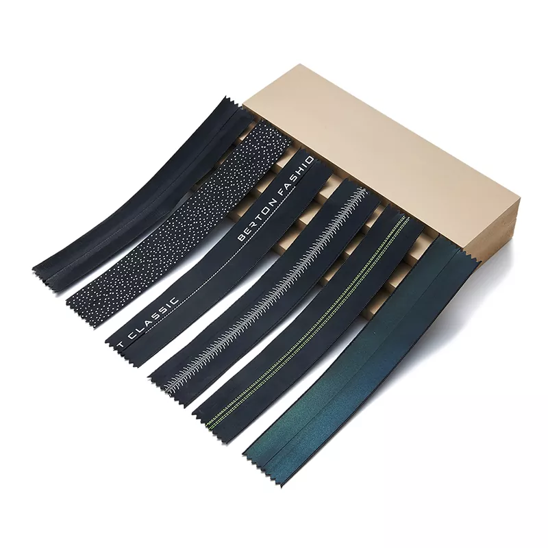 Vattenavvisande plastdragkedja